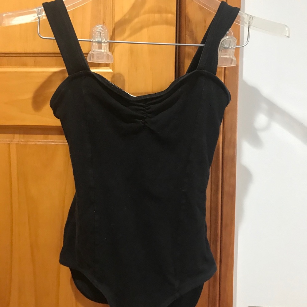 Dance/gymnastic leotards